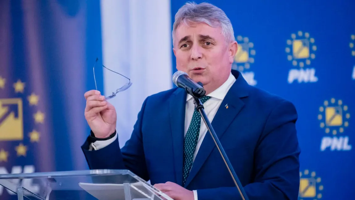 Lucian Bode îi învață pe liberali cum să facă campanie: ”Nu putem lăsa capitala pe mâna nepricepuților, a circarilor politici. Trebuie să le explicați oamenilor”