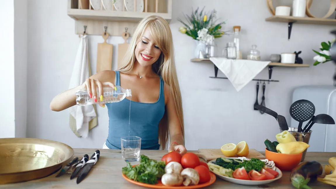 Băutura care te ajută să slăbești rapid. Ai nevoie de câteva ingrediente simple: 