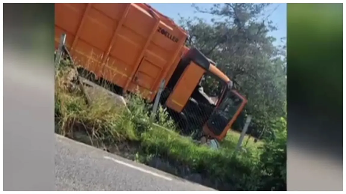 ȘOCANT! Un șofer din Maramureș a murit după ce s-a aruncat în mașina de gunoi