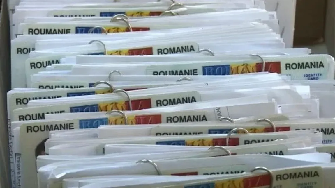 Românii vor fi anunțați când le expiră buletinul, pașaportul și permisul de conducere
