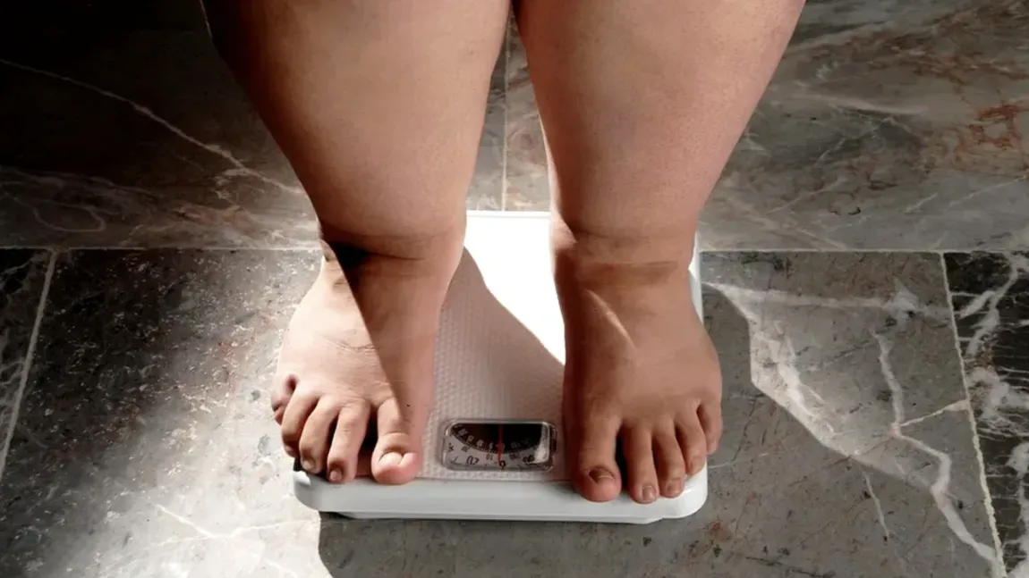 Cum arată acum tânăra care la vârsta de 7 ani cântărea 220 de kg. Ani la rând a consumat 10.000 de calorii zilnic / VIDEO