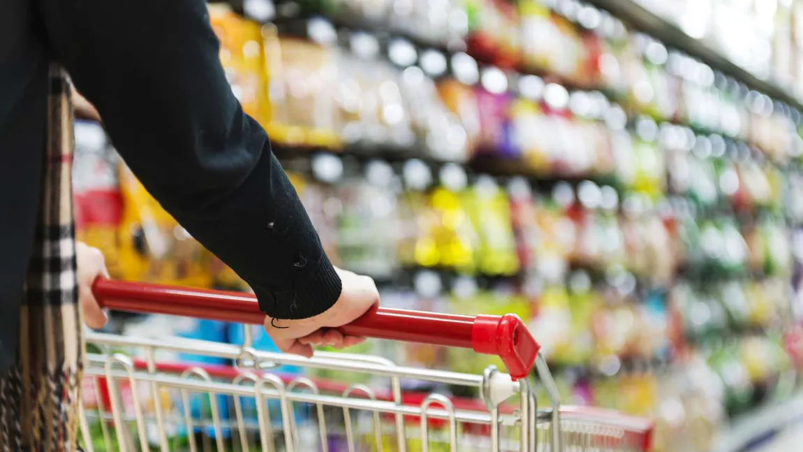 O nouă capcană prin care lanțurile de magazine încearcă să păcălească consumatorii, pentru a recupera pierderile cauzate de inflație