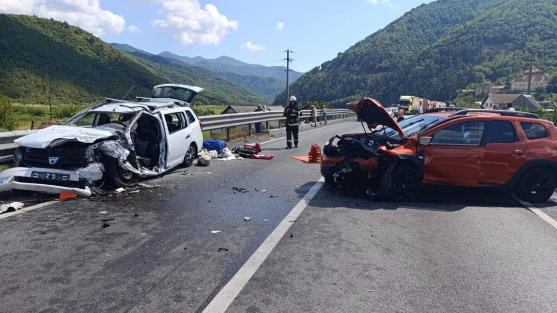 Accident mortal în Bihor. Doi adulți și o fetiță și-au pierdut viața. O altă copilă a fost rănită