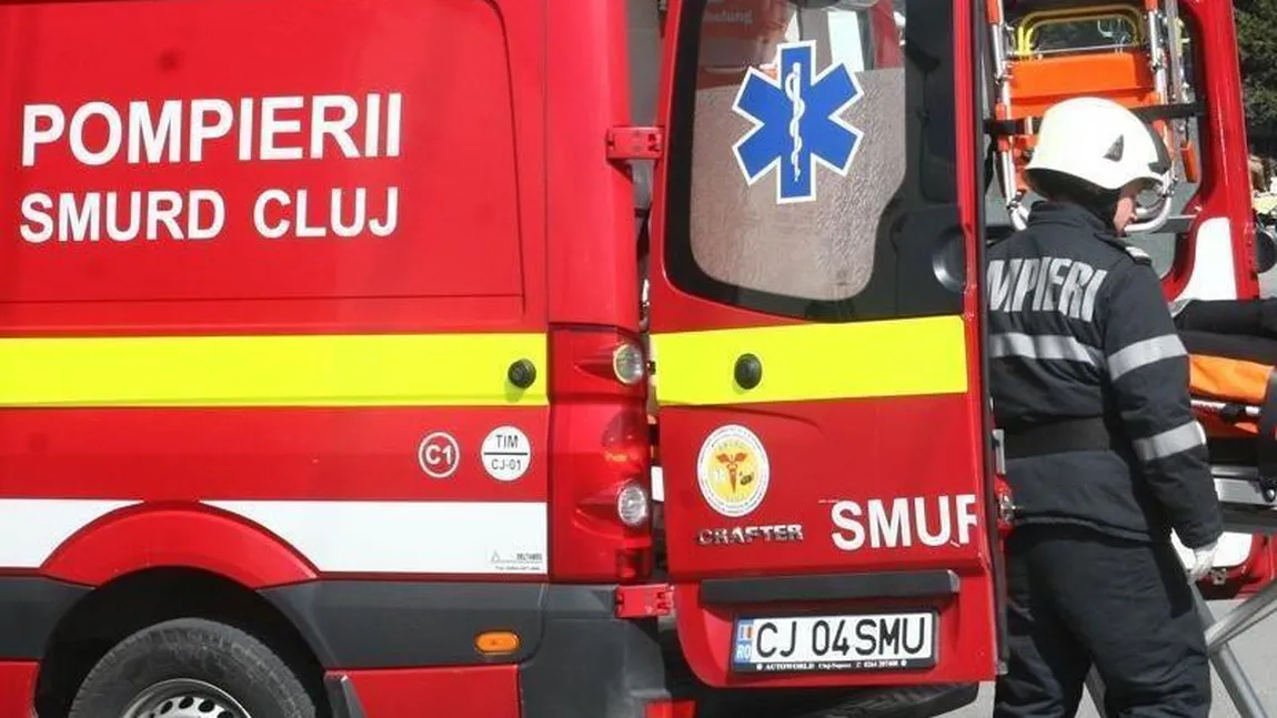Accident rutier la intrarea în Turda: autocar cu 39 de elevi implicat. Intervenţie promptă a paramedicilor SMURD
