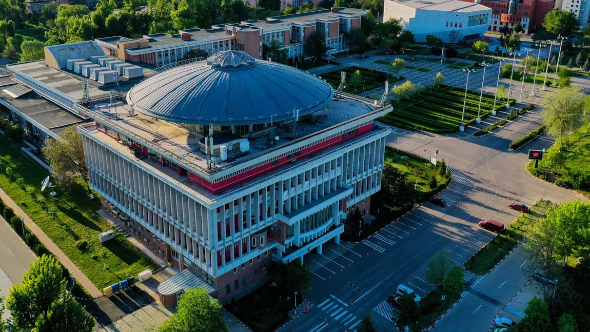 9 specializări de la 16 facultăți din România se desființează toamna anului 2024. Ce se întâmplă cu studenții înscriși