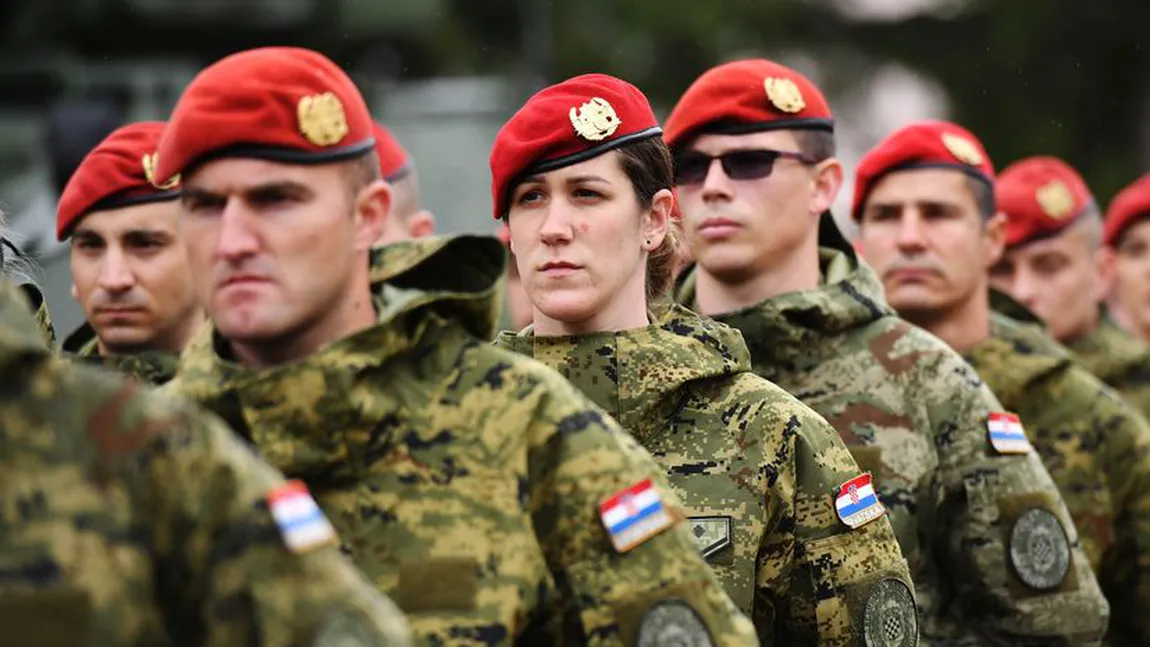 Croația introduce armata obligatorie! Durata stabilită de autorități și ce oportunități au tinerii după ce termină stagiul