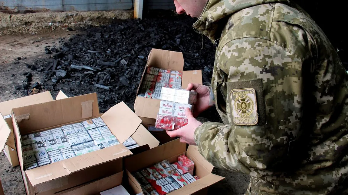 Mafiile tutunului înregistrează pierderi de miliarde în bugetul Ucrainei. Banii aceia ar putea fi folosiți pentru achiziția de armament