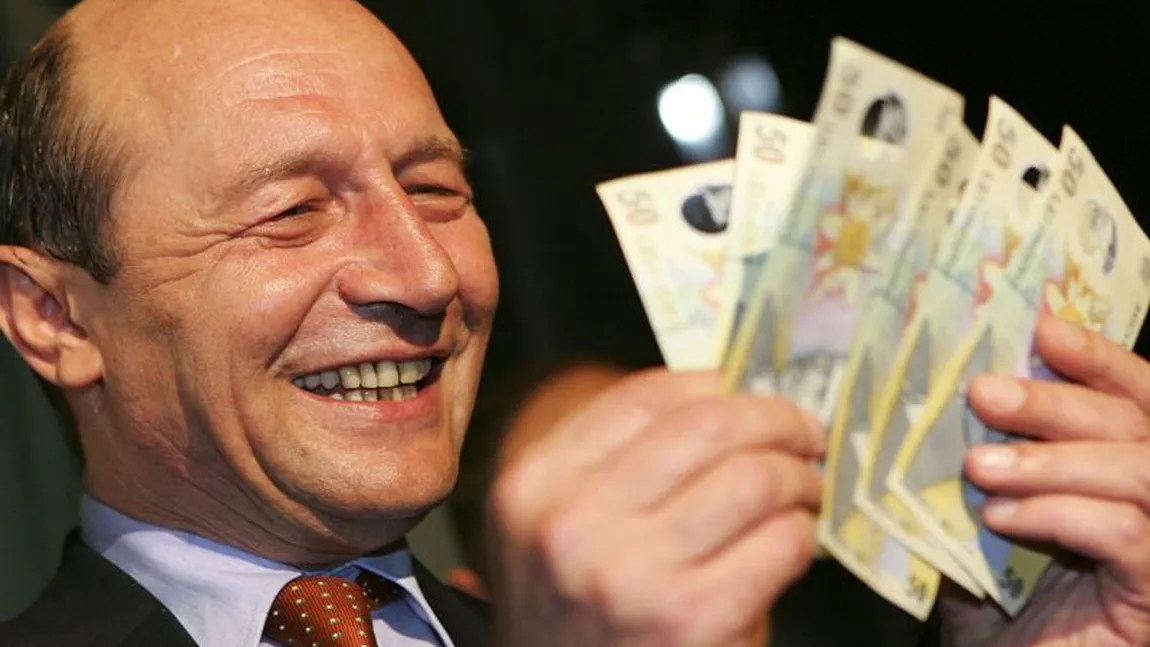 Ce pensie are acum Traian Băsescu. A pierdut indemnizaţia de fost şef de stat ca urmare a decizie de colaborare cu Securitatea