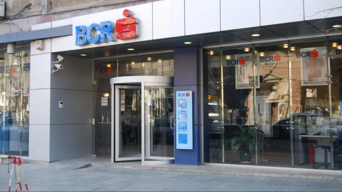 Ce se întâmplă cu banii românilor care încasează pensia la BCR. Schimbare radicală: 