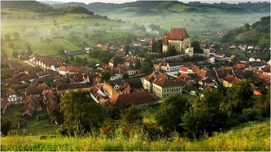 Satul din România care i-a cucerit pe străini. Familii din întreaga lume locuiesc aici