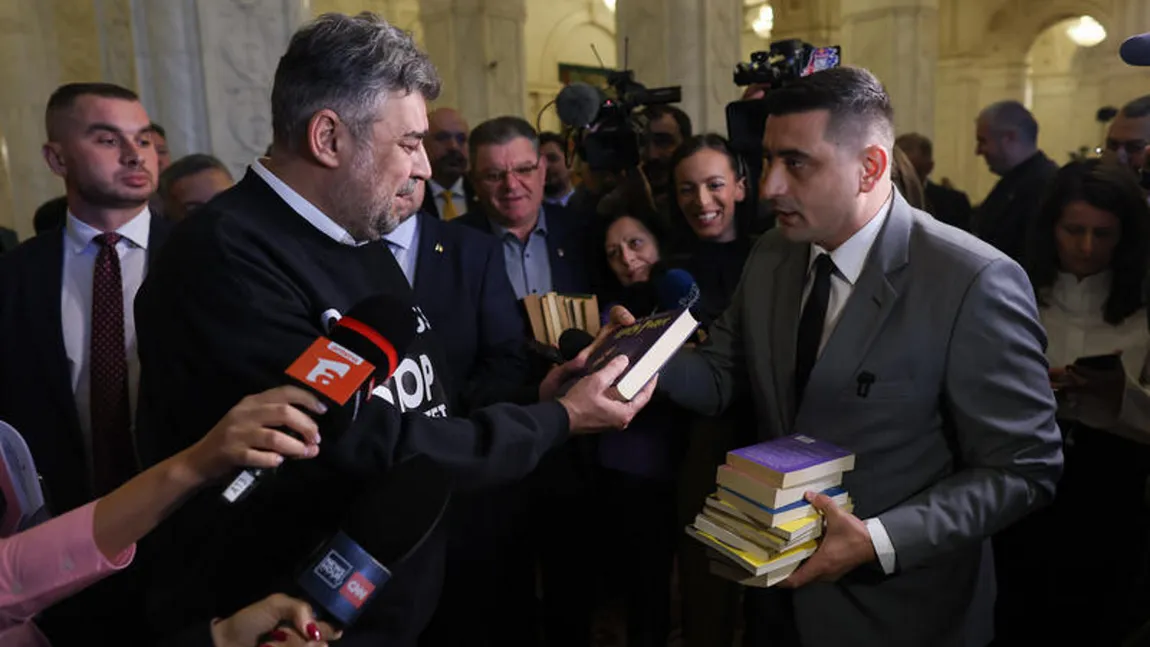 George Simion respinge vehement eticheta de ”extremist” și lansează un atac dur la adresa contracandidaților: ”Nu fac parte din sistem, pentru că nu am bătut palma cu ei și nu am intrat în jocurile lor murdare”