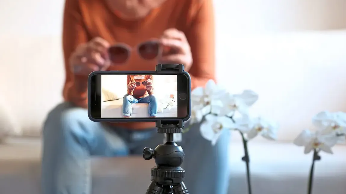 Universitatea care te pregătește să devii un influencer de succes. Ce materii se studiază
