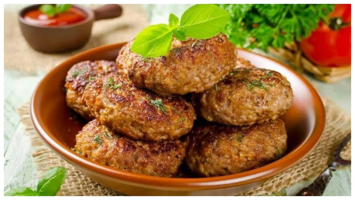 Cum prepari cele mai gustoase pârjoale moldovenești și de ce ingrediente minune ai nevoie pentru a le da o aromă extrem de delicioasă