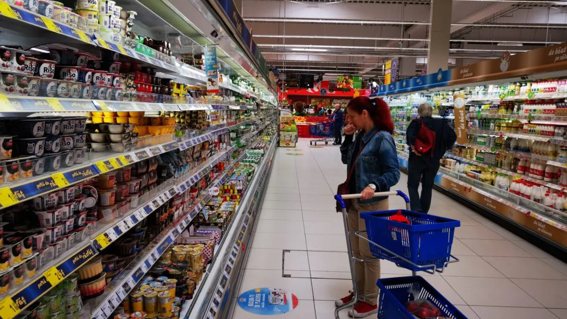 Plafonarea prețurilor la alimentele de bază susține profiturile retailerilor. Vânzări-record pentru companiile din România