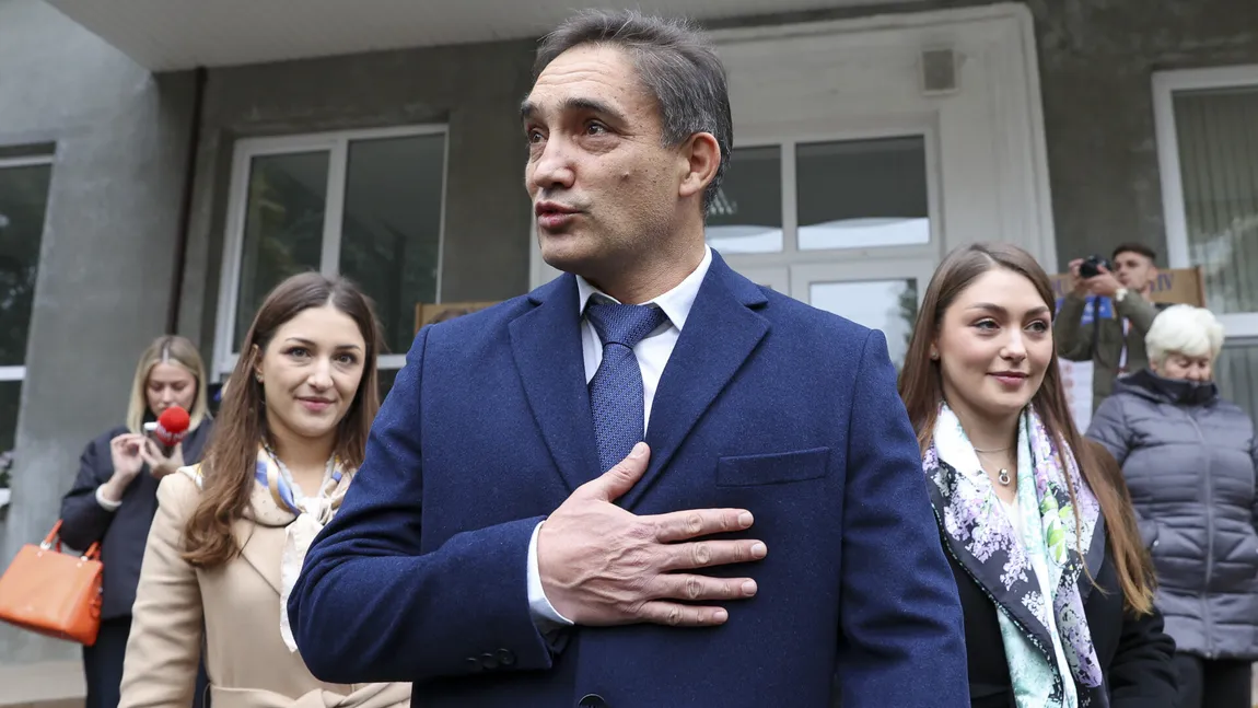 Alegeri prezidenţiale Moldova. Cazul Alexandr Stoianoglo: candidat pro-rus, dar cu cetăţenie română