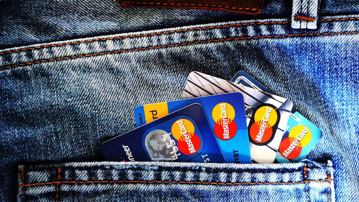 Anunțul momentului pentru clienții Visa şi Mastercard. Trebuie să știi asta despre banii tăi