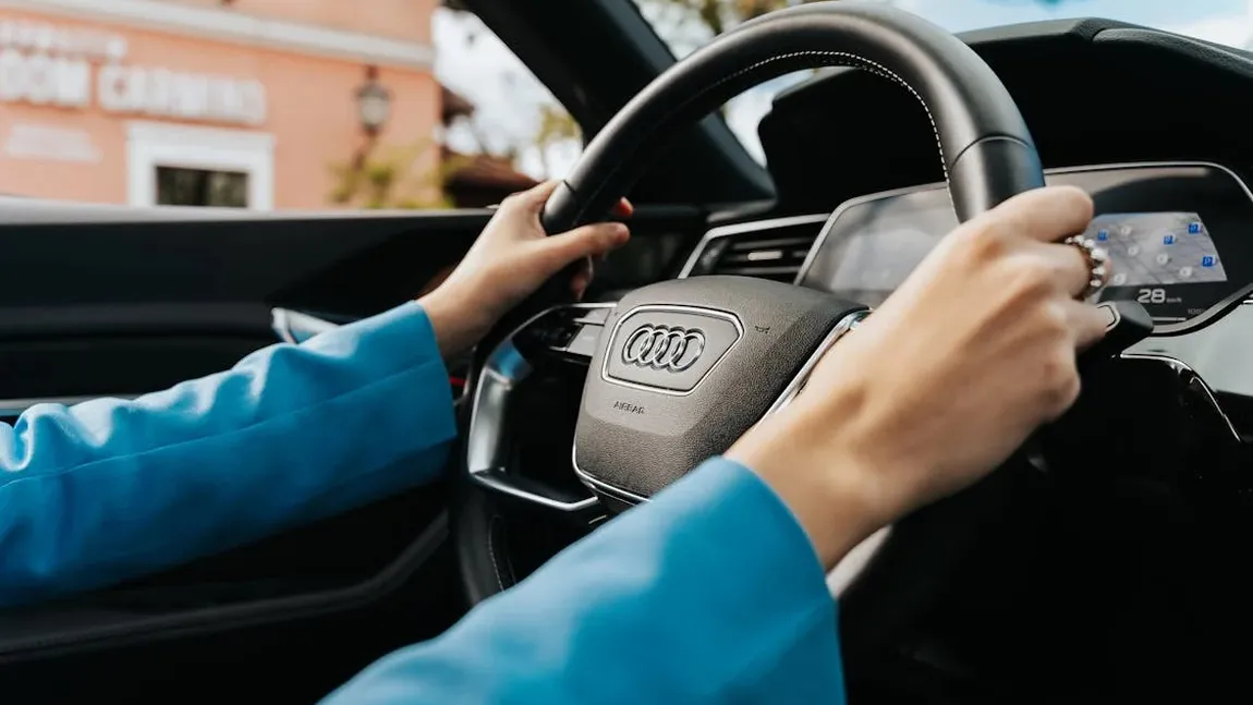 De ce să ții un cartof crud în mașină. Trucul face furori printre șoferi, te scapă de o problemă uriașă iarna
