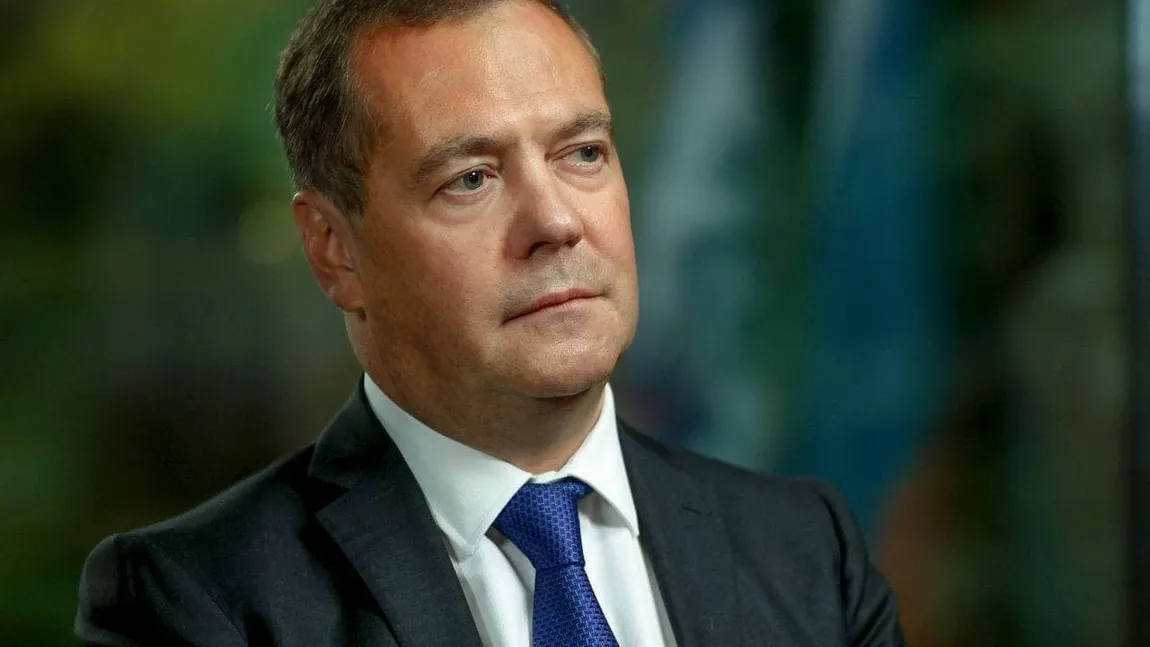 Dmitri Medvedev, avertisment dur privind posibilitatea unui atac al Rusiei asupra bazelor NATO din România și Polonia: ”Este imposibil să excludem ceva, deoarece statele membre NATO s-au implicat efectiv pe deplin în acest conflict”