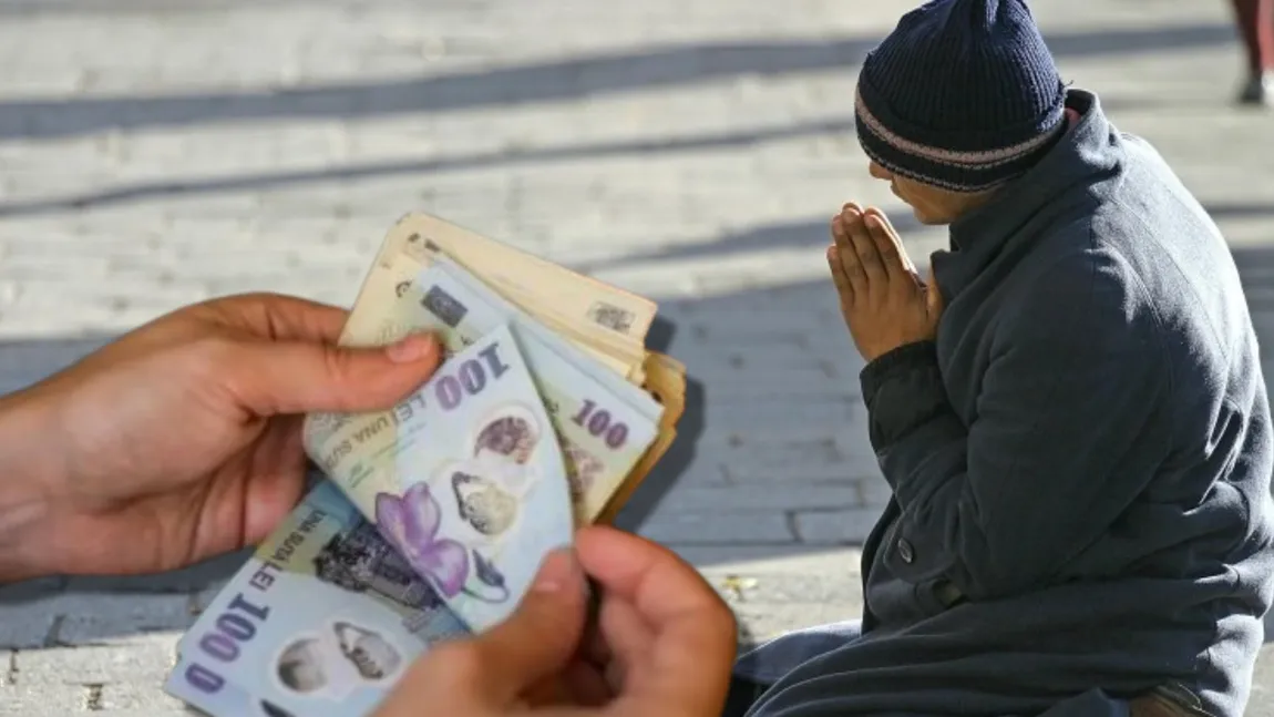 Ciubucul uluitor pe care îl câștigă un cerșetor într-o singură zi. Nici că îți mai vine să muncești