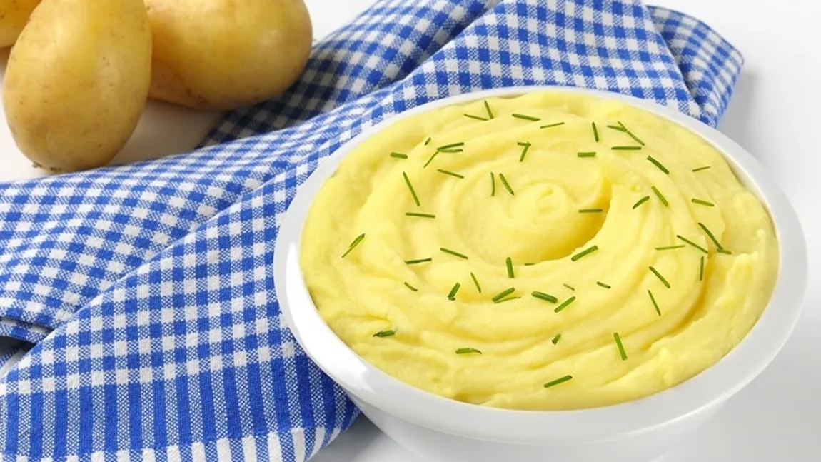 Piure cremos ca la mănăstire, fără cocoloașe. Trucul măicuțelor din Transilvania pentru un gust de nota 10