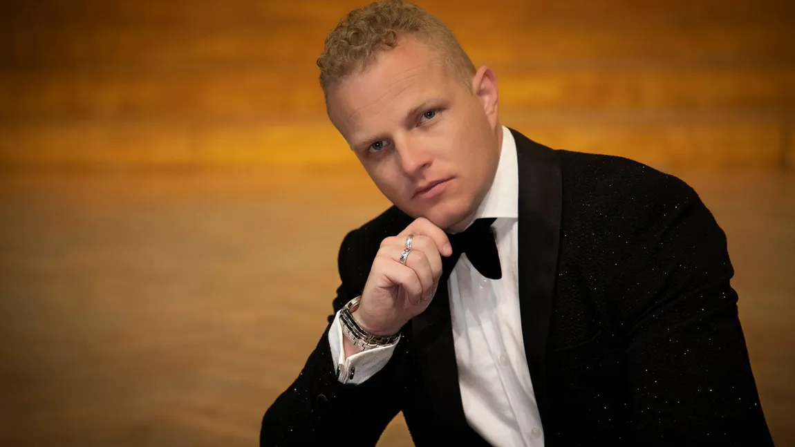 Tenorul ŞTEFAN von KORCH în premieră la Sala Palatului în concertul CRĂCIUN VIENEZ – Aniversar 20 de Ani pe 23 decembrie