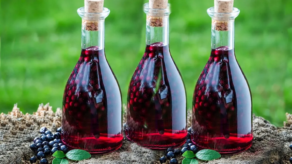 Cum prepari cea mai bună afinată. Totul despre rețetă, depozitare și beneficiile acestei licori delicioase