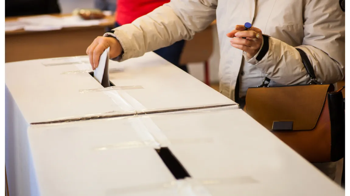 Alegeri prezidențiale 2024. Românii își aleg duminică președintele. Secțiile de vot s-au închis la ora 21.00. Peste 9.400.000 de cetățeni au votat la alegerile prezidențiale - UPDATE