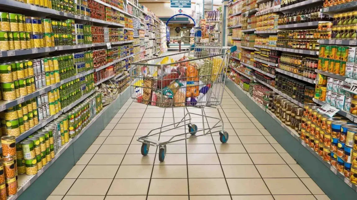 Amenzi uriașe pentru Carrefour și Auchan România. Practica folosită pentru a-și păcăli clienții, dată în vileag