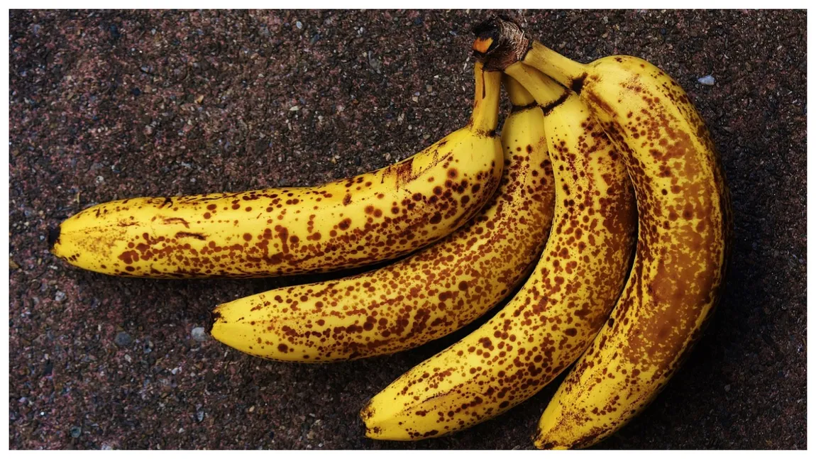 Trucul secret prin care bananele nu se maronesc. Rămân proaspete pentru peste 2 săptămâni