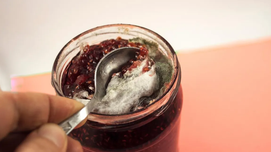 Din ce cauză apare mucegaiul în borcanele cu dulceață. Uite la ce trebuie să fie atente gospodinele
