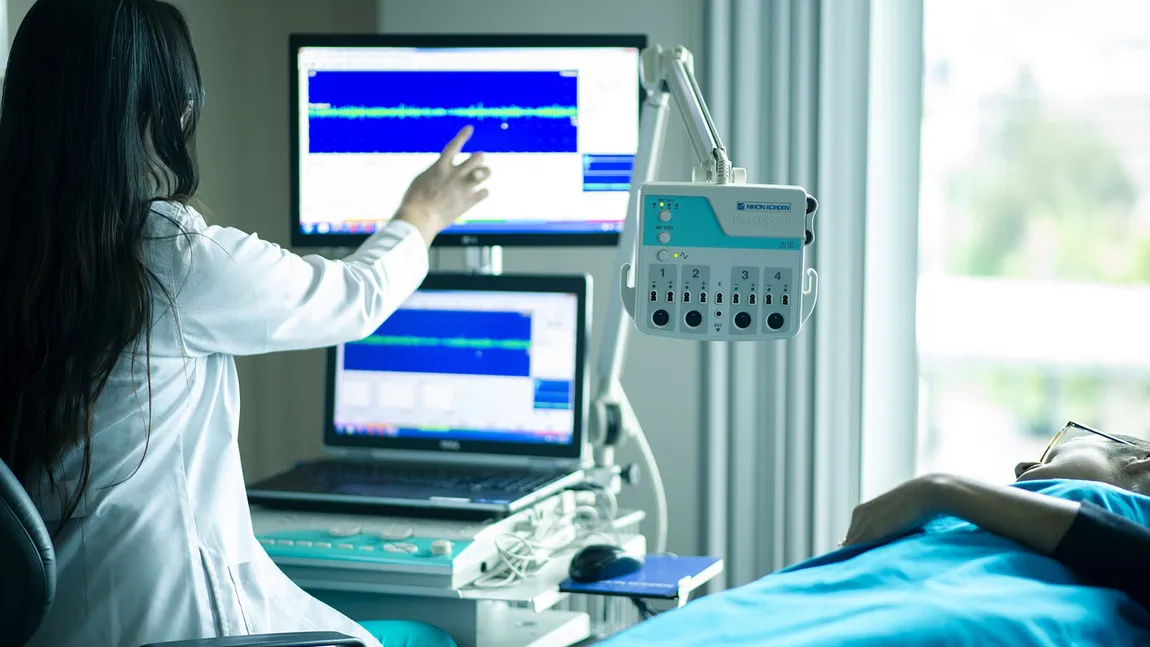 Un nou virus face ravagii în România. Medicii avertizează că bătrânii și copiii sunt în pericol
