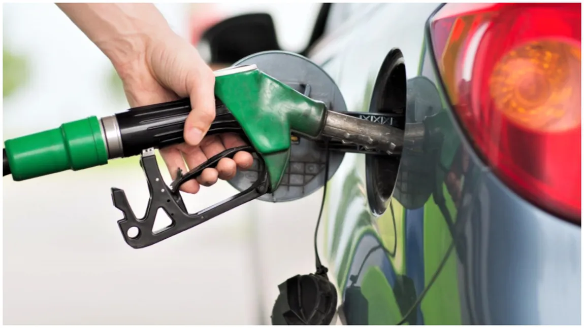 Cât costă benzina și motorina luni, 25 noiembrie. Prețurile afișate la benzinăriile din Capitală