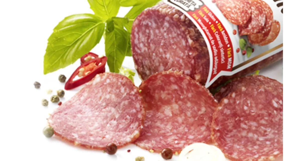 Ce conține, de fapt, celebrul salam Sinaia de la Lidl, Kaufland, Carrefour sau Auchan. Mulți români ignoră eticheta