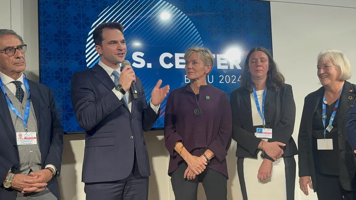 Sebastian Burduja a semnat contractul pentru reactoarele 3 şi 4 ale Centralei de la Cernavodă: 