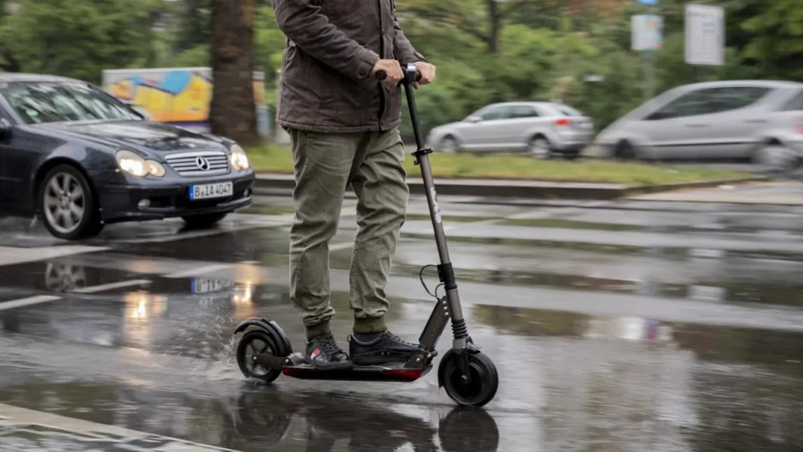 Orașul din România unde sunt interzise trotinetele electrice. Care este motivul