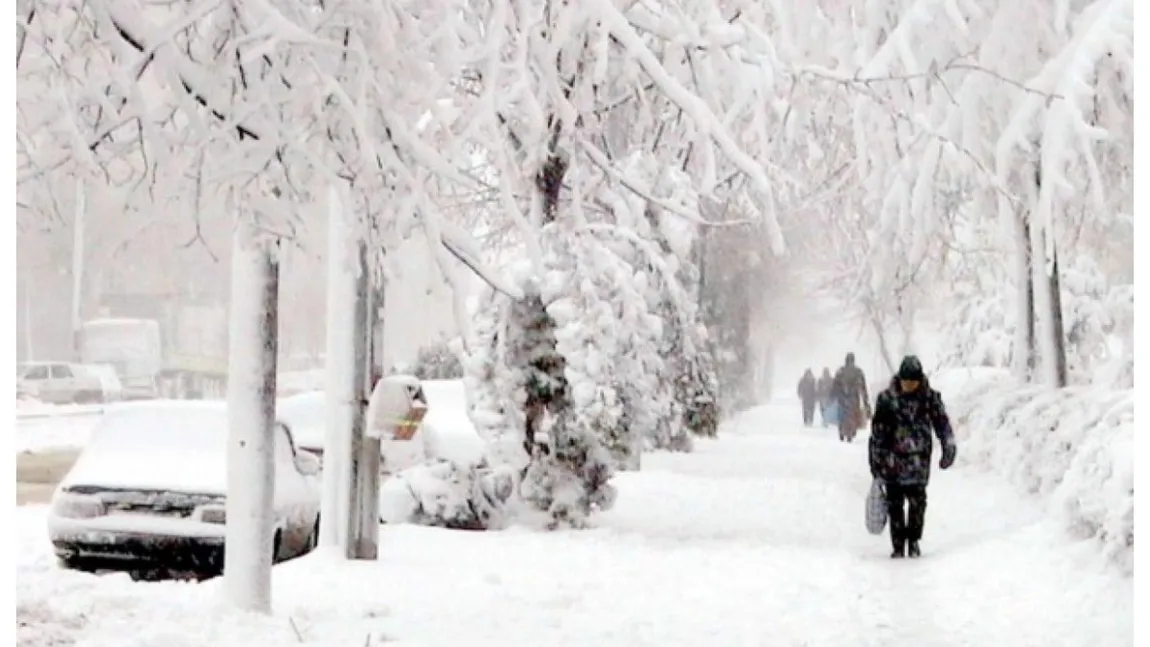Prognoza meteo, modificată de urgență de ANM. Meteorologii anunță un nou val de ninsori