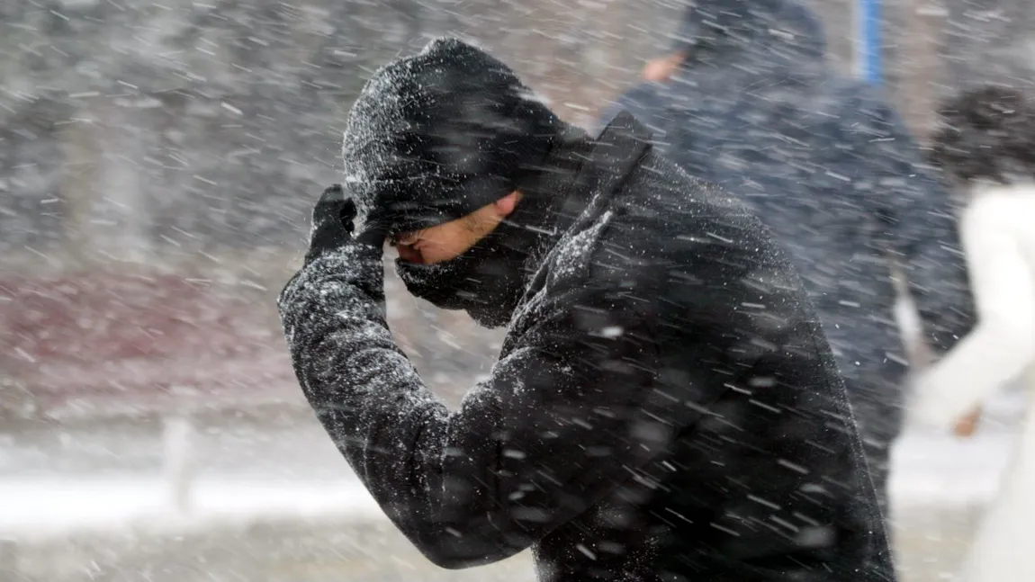 Cod roșu de ninsori, vânt puternic și frig. Alertă de fenomene meteo severe în Spania