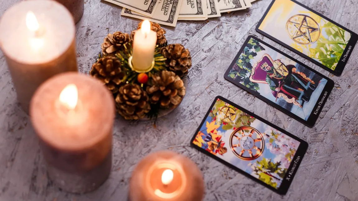 Cum stai cu BANII de Sărbători. Mesajul cărților de TAROT