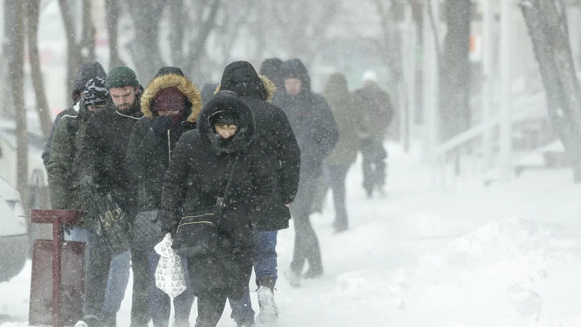 Ninge cu fulgi mari de Crăciun. ANM a modificat prognoza meteo, cum va fi vremea în Capitală