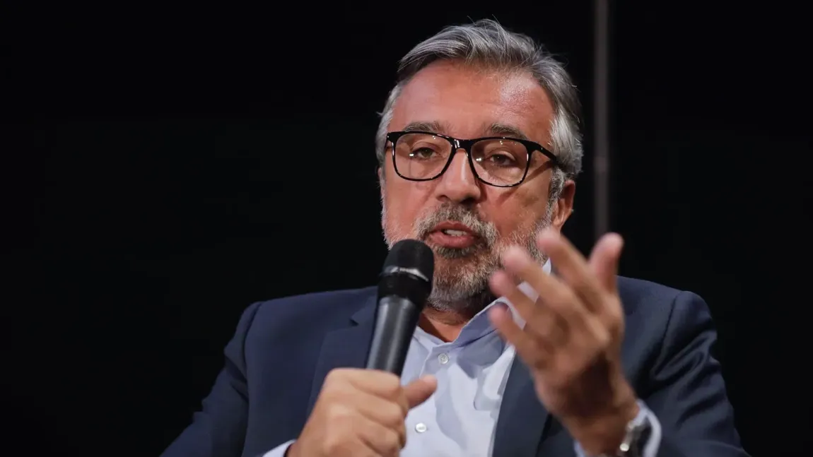 Lucian Romașcanu sugerează că PNL sau USR ar trebui să rămână în afara guvernării: ”Altfel, opoziția ar rămâne în mâna suveraniștilor. Fără PSD e foarte greu să se facă un Guvern”