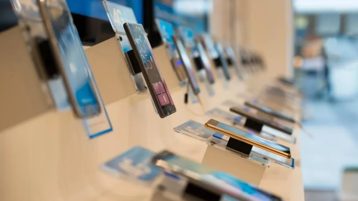 Ce trebuie să ştii dacă vrei să renunţi la contractul de telefonie mobilă. Taxa de reziliere este ilegală