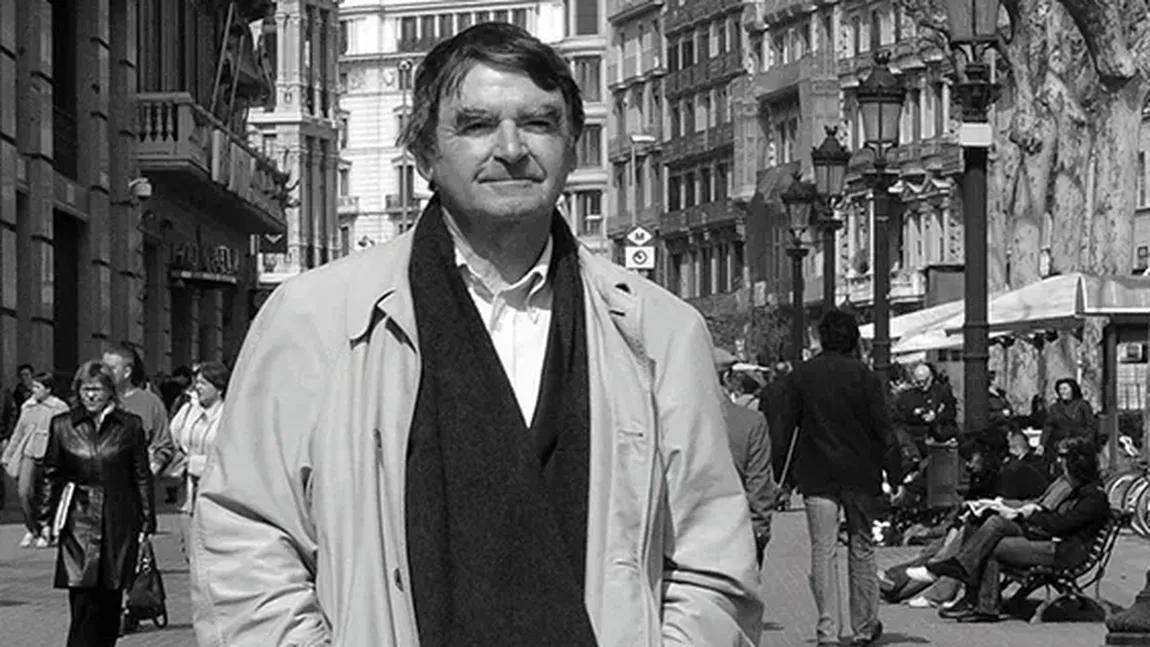 Scriitorul britanic David Lodge, autorul 
