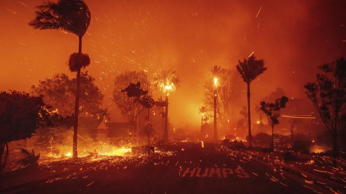 Bilanţul victimelor incendiilor din Los Angeles a ajuns la 10 morţi. Vilele de lux ale multor vedete de la Hollywood, distruse complet de foc