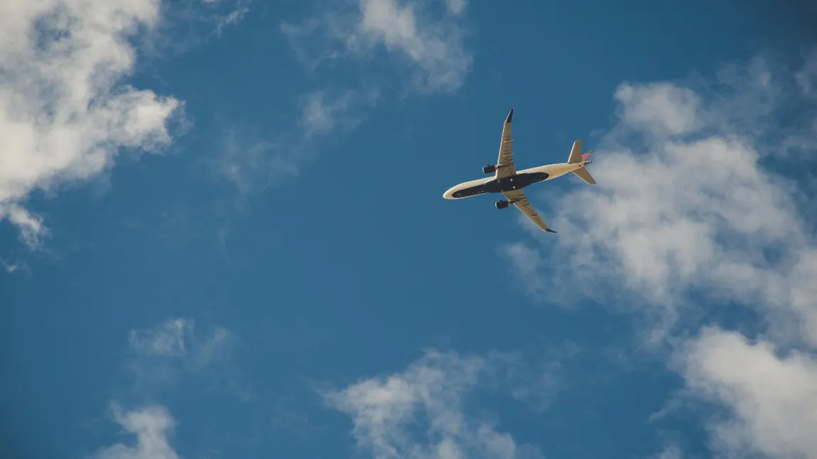 Cât va costa să zburăm în SUA de la 31 martie, data începând cu care nu mai avem nevoie de viză