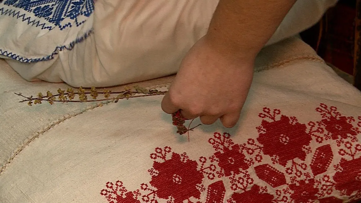 Ce se întâmplă, de fapt, dacă pui busuioc sub pernă de Bobotează. Ritualul care trebuie respectat