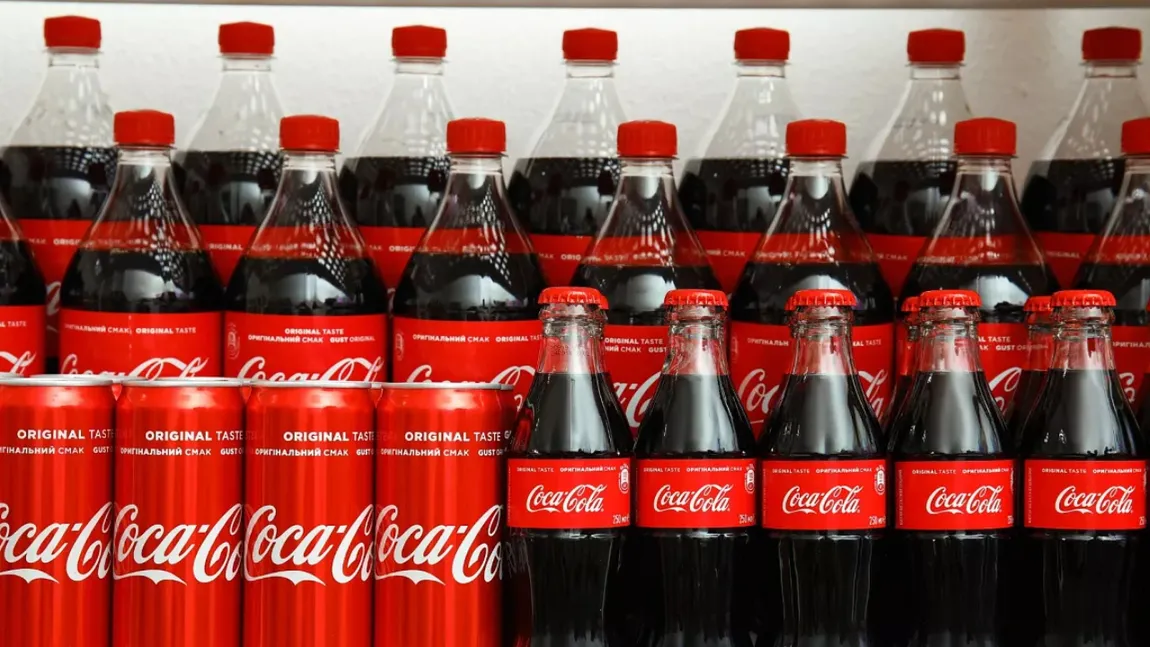 Sortimentul de Coca Cola din anii 2000 care se întoarce pe rafturile magazinelor. Surprizele pregătite de gigantul sucurilor