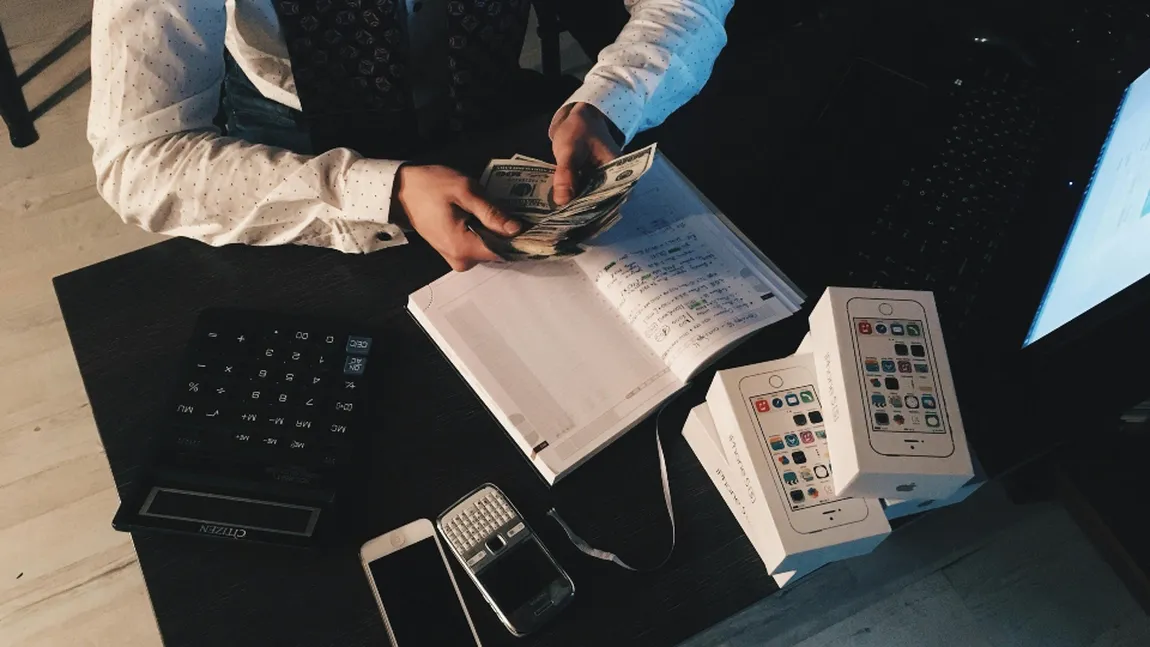 Sindicate: Șefii marilor companii sunt plătiți de 110 ori mai bine decât angajații cu un salariu mediu