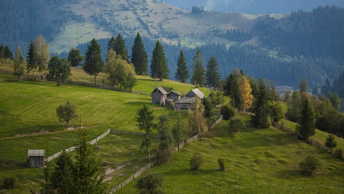 Locul din România unde simți că ai ajuns în Rai. Are peisaje ca în Austria, frumusețea lor îți taie respirația