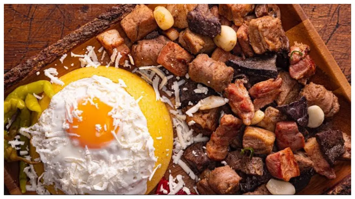 Tochitura de porc moldovenească: Rețeta tradițională pentru o masă delicioasă