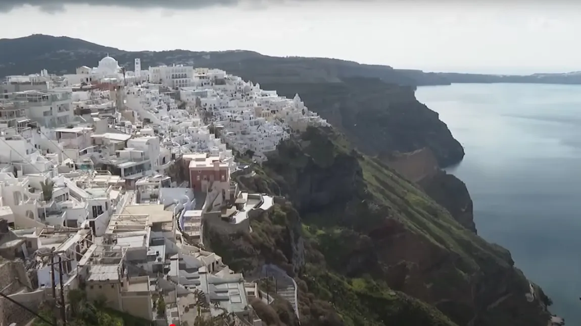 Insula Santorini continuă să se zguduie, s-a declarat stare de urgenţă. Șapte cutremure în câteva ore!